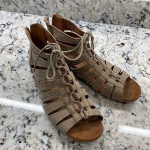 Rockport Cobb Hill sandals